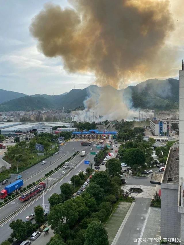 油罐車爆炸能量驚人，車飛房毀，為何威力那么